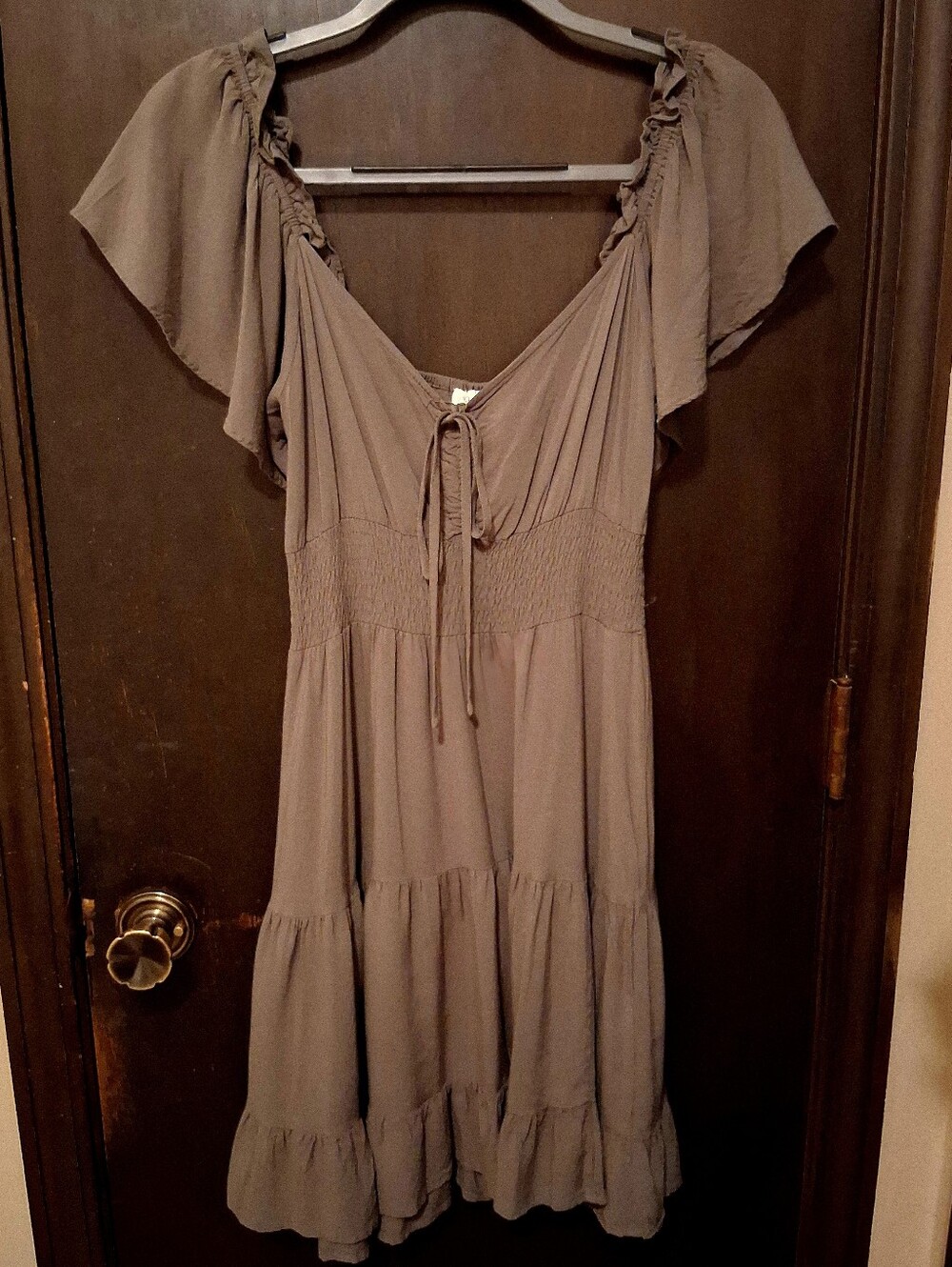 BAILY BLUE  Olive Green Tiered Ruffle Midi Dress with Smocked Waist